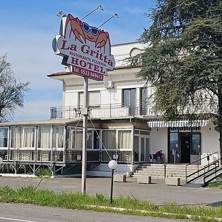 La Gritta Srl Hotel กาสแตล ซาน โจวานนี ภายนอก รูปภาพ