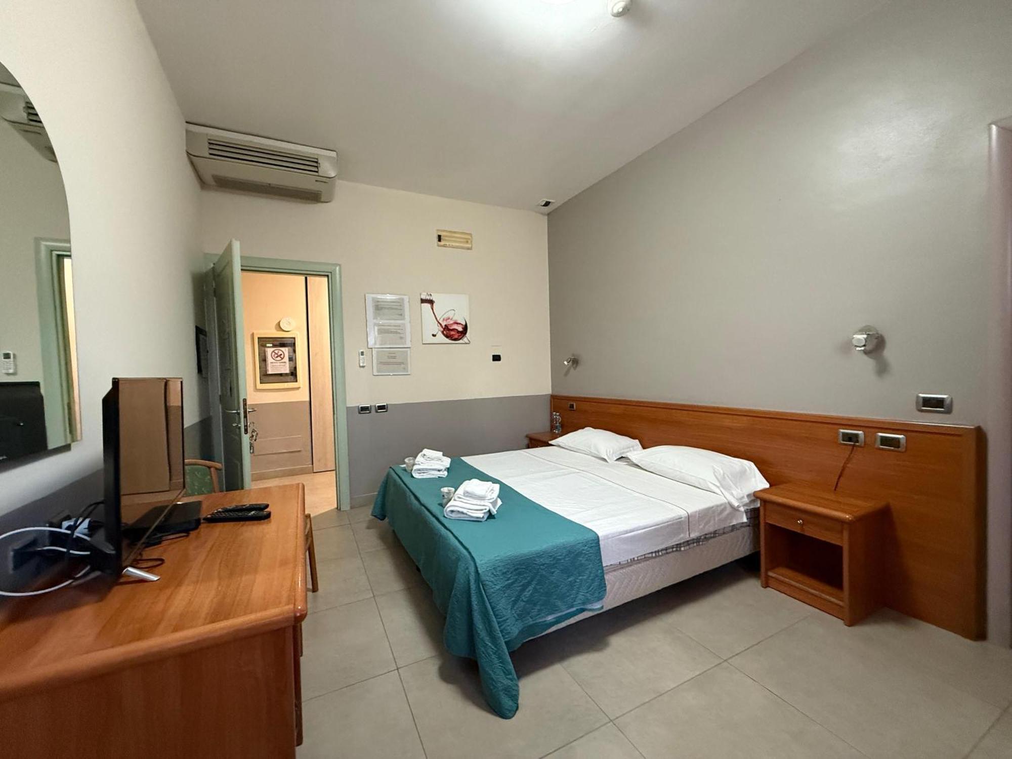 La Gritta Srl Hotel กาสแตล ซาน โจวานนี ภายนอก รูปภาพ